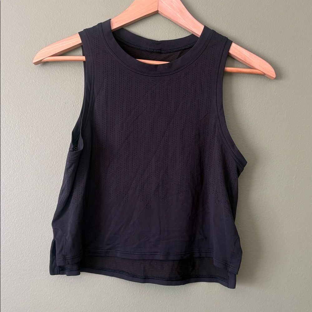 Lululemon Black Train to be Tank Athletic Workout Activewear (NO SZ TAG) S/M - Picture 2 of 4